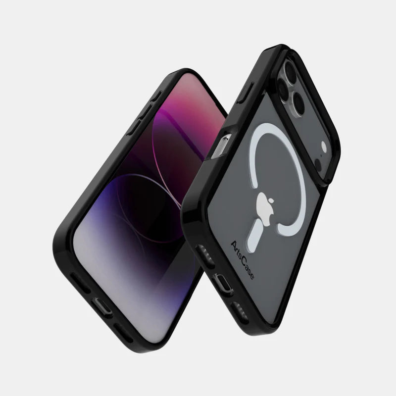 Lightweight clear case maintaining slim feel of iPhone 17 Pro